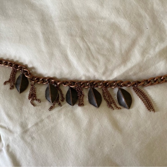 Copper Gold Tone Chain Leaves Leaf Charm Necklace 17” with 2” extension - Picture 3 of 6